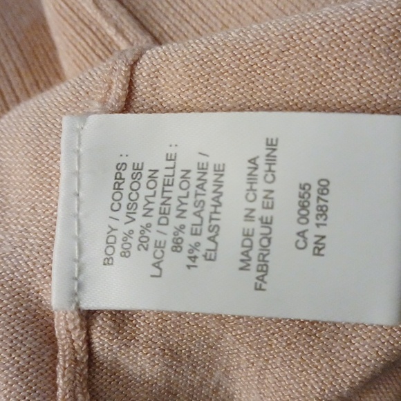 $4 Add-on Light Pink Lace Sleeve Sweater - Size Medium - Picture 6 of 7